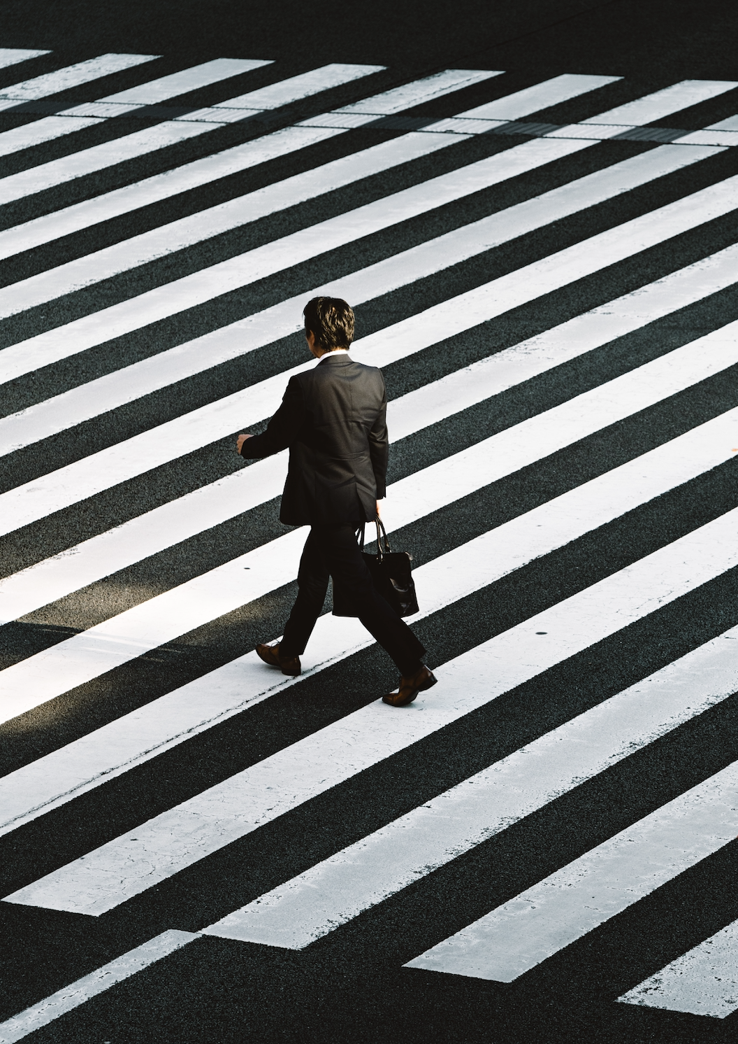 The Evolution of Corporate Uniforms: From Functionality to Brand Identity